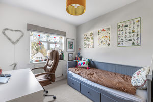 Photo 25- click for photo gallery